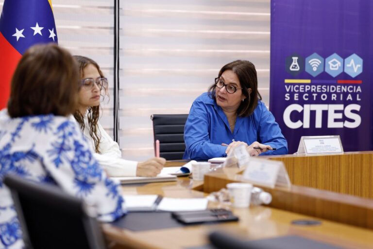 Vicepresidencia Sectorial de Ciencia, Tecnología y Salud revisa agenda de acción para fortalecer atención del pueblo