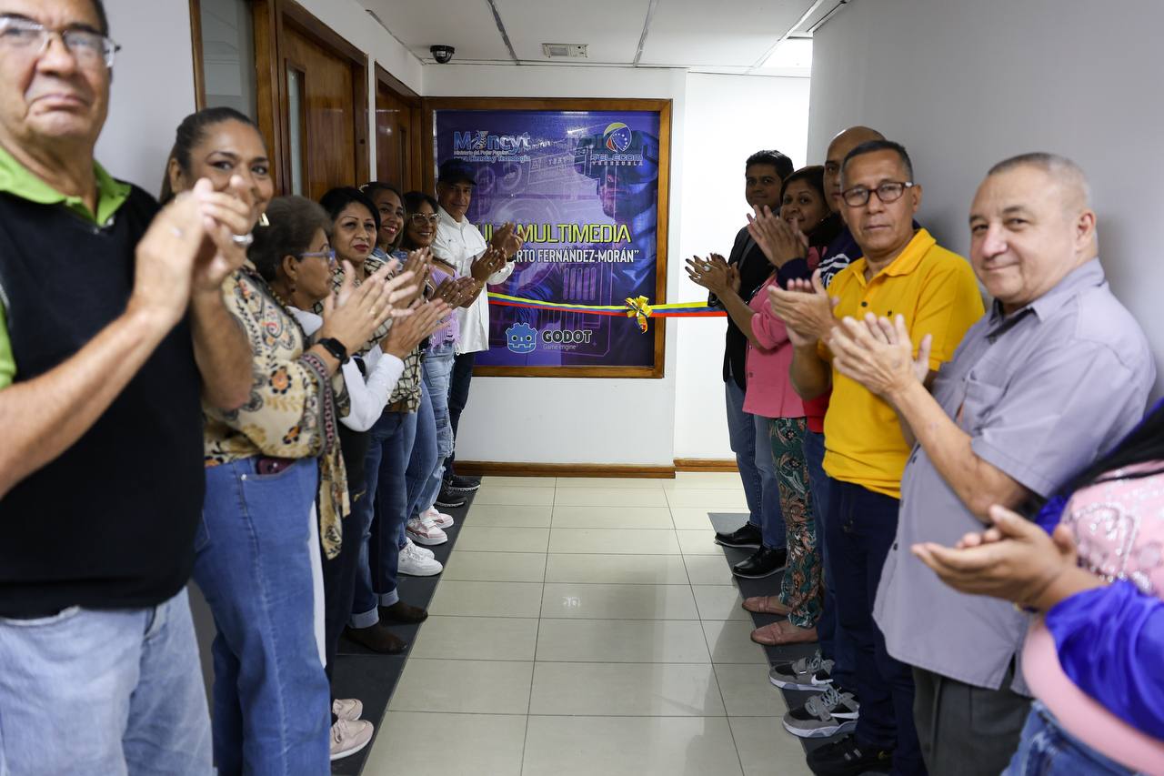 Telecom Venezuela C.A. inaugura aula multimedia Dr. Humberto Fernández-Morán