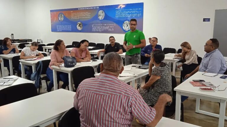 Centro Didáctico para la Enseñanza de las Ciencias de La Guaira recibe asamblea del sector universitario rumbo al Congreso del Bloque Histórico