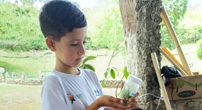 Parque turístico «El Golondrino» abre sus puertas a los semilleros científicos de Trujillo