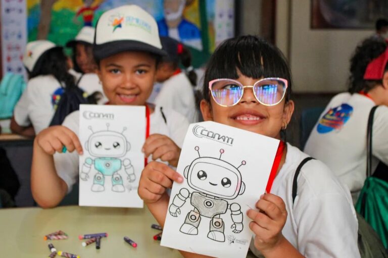 Lara | Más de 80 niños y niñas construyen y programan robots durante “Vacaciones Científicas y Tecnológicas”