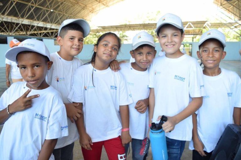 Niños sucrenses se acercan a la astronomía y la robótica en jornada científica