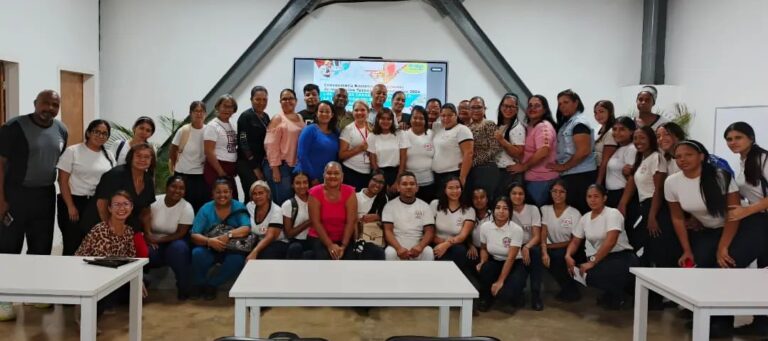 Mincyt ofreció foro sobre bienestar y salud colectiva en La Guaira