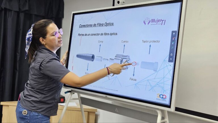Más de 250 personas formadas en Telecomunicaciones por el Cendit
