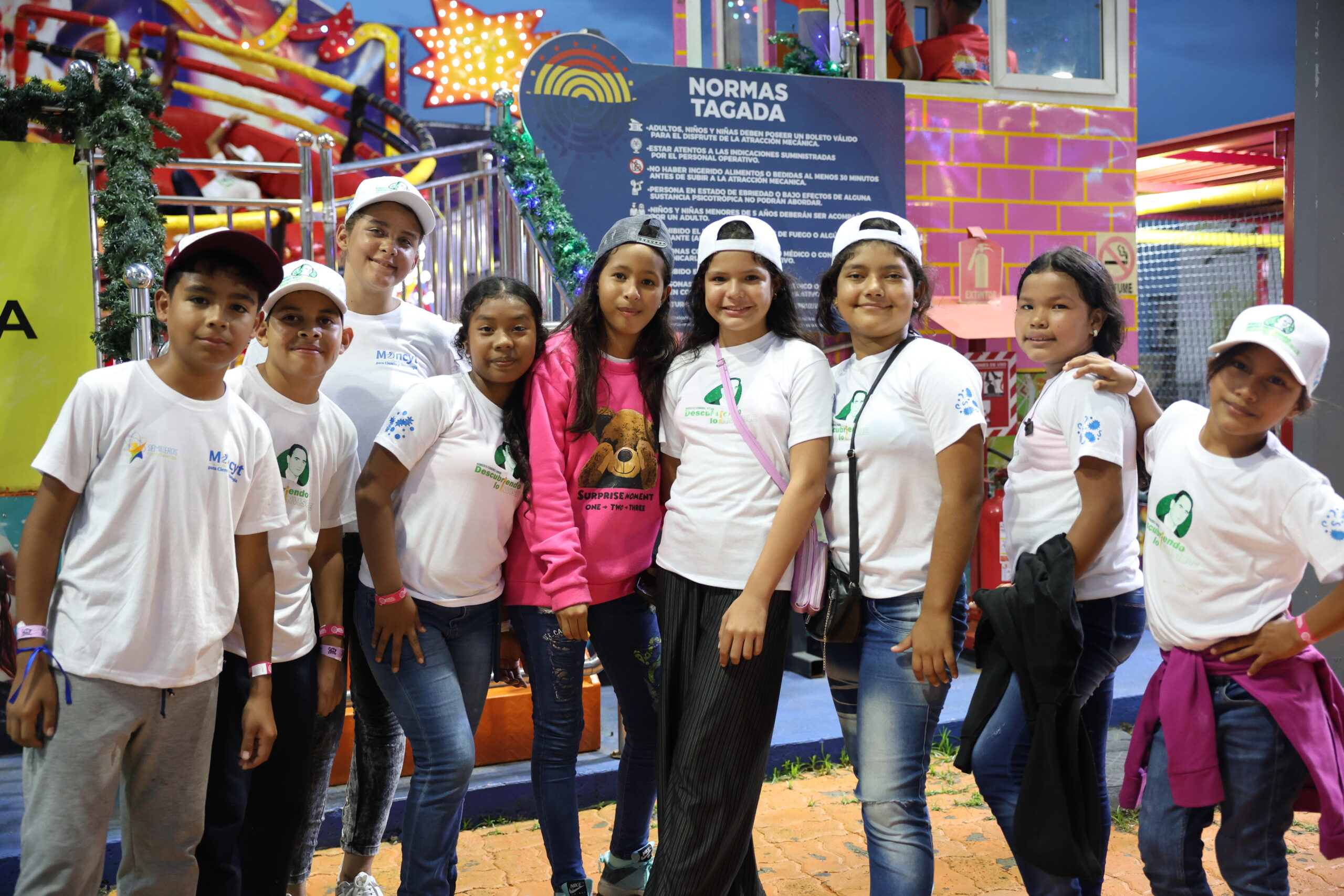 Semilleros Científicos de Amazonas disfrutaron de jornada recreativa en La Guaira