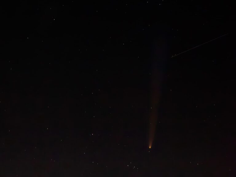 IVIC logra registros fotográficos del cometa C/2023 A3 (Tsuchinshan-Atlas)