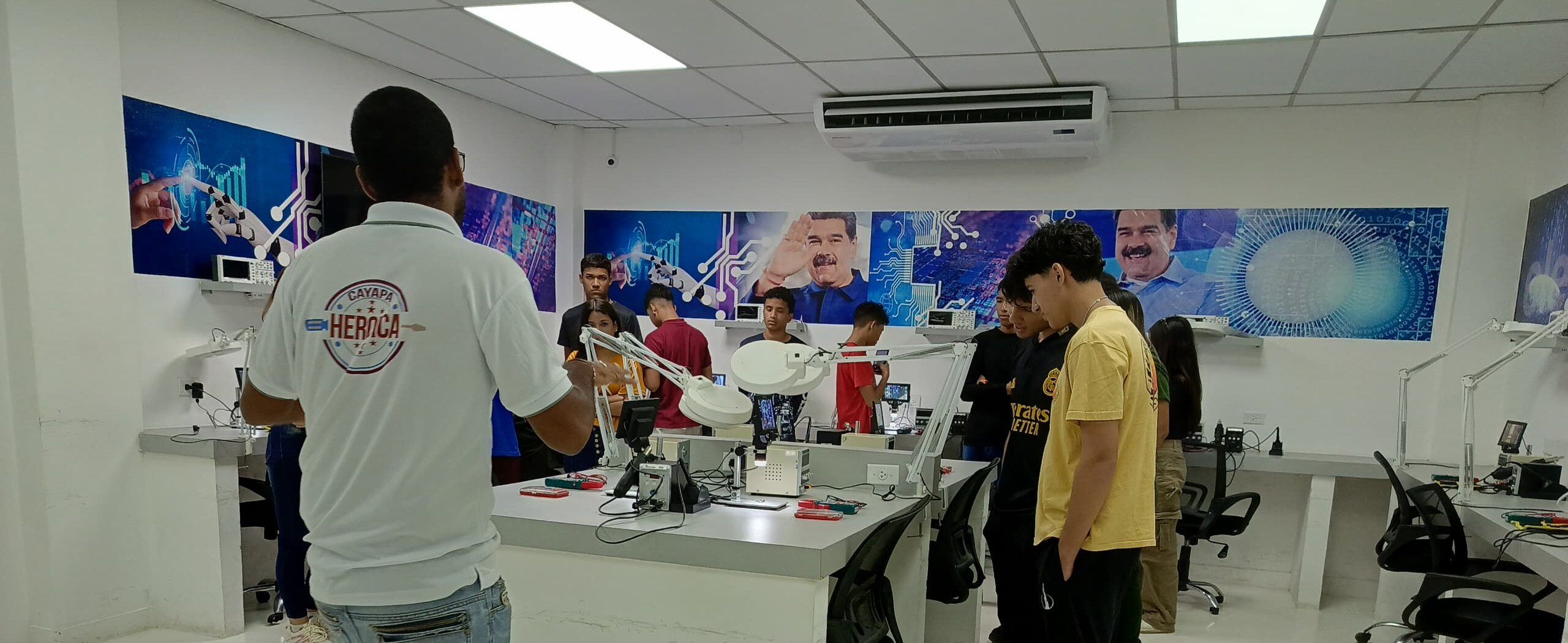 Nuevos ingresos de Ingeniería Biomédica reciben capacitación en la Unefm