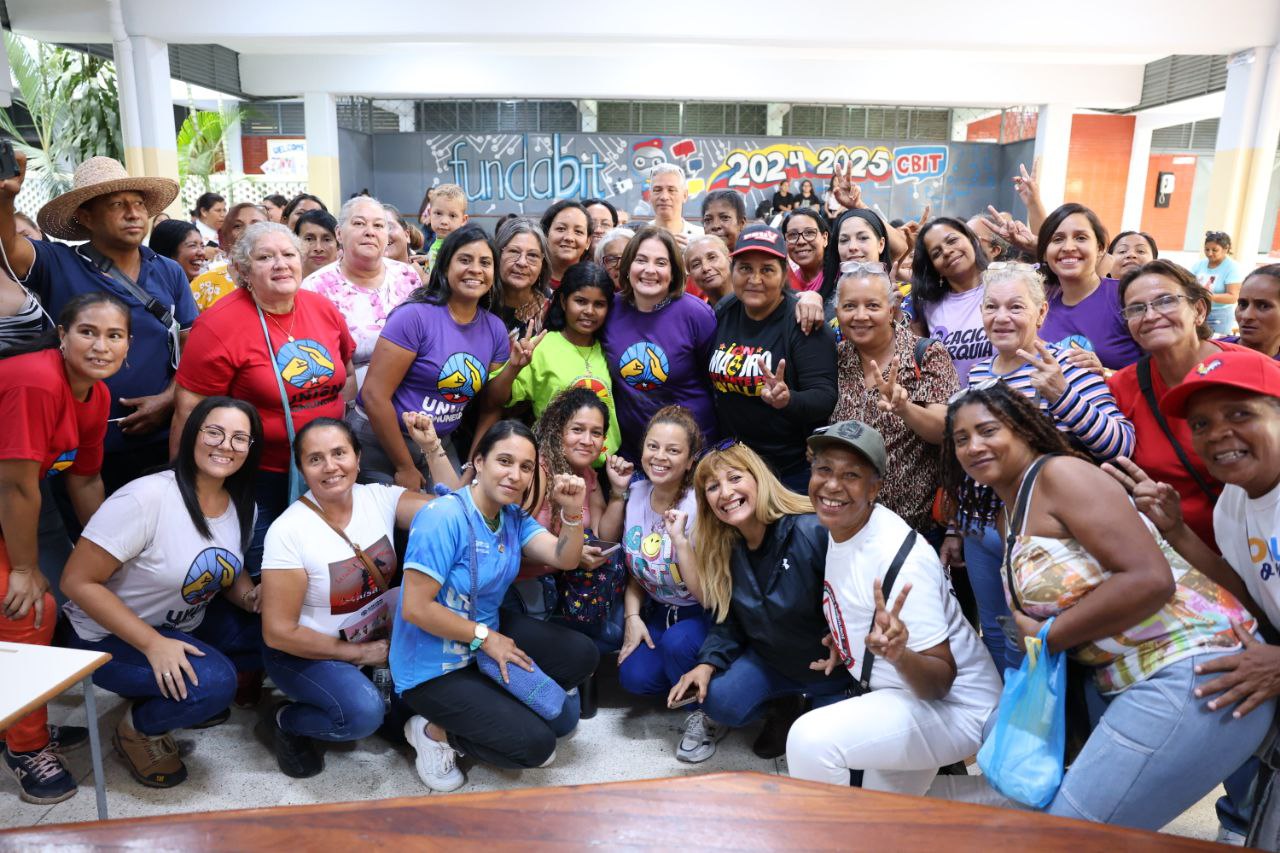 Más de 150 comuneras y lideresas sociales participan en Encuentro Regional de Mujeres