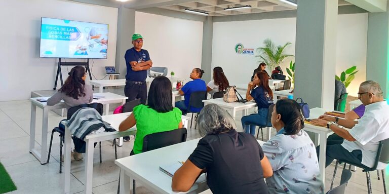 Carabobo| Equipo del Centro Didáctico para la Enseñanza de las Ciencias participa en jornada formativa