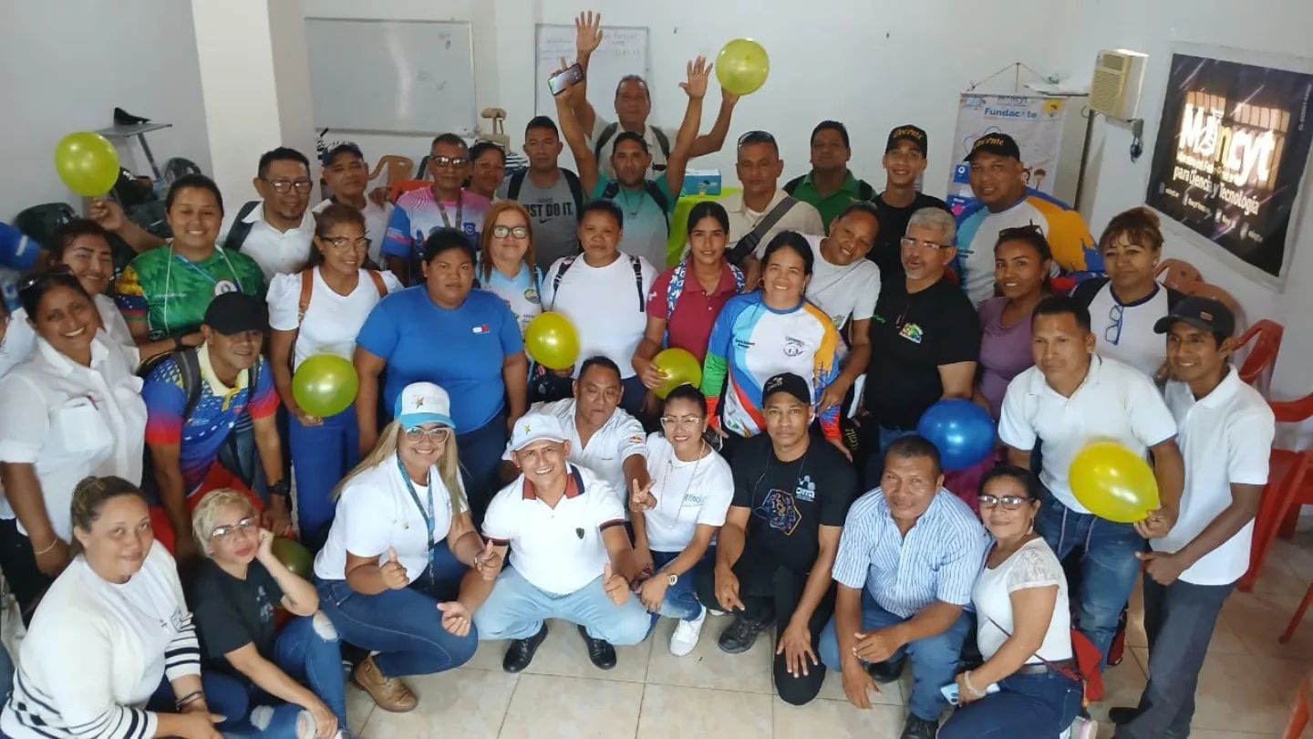 Docentes venezolanos amplían conocimientos en áreas científicas con la Caravana de la Química