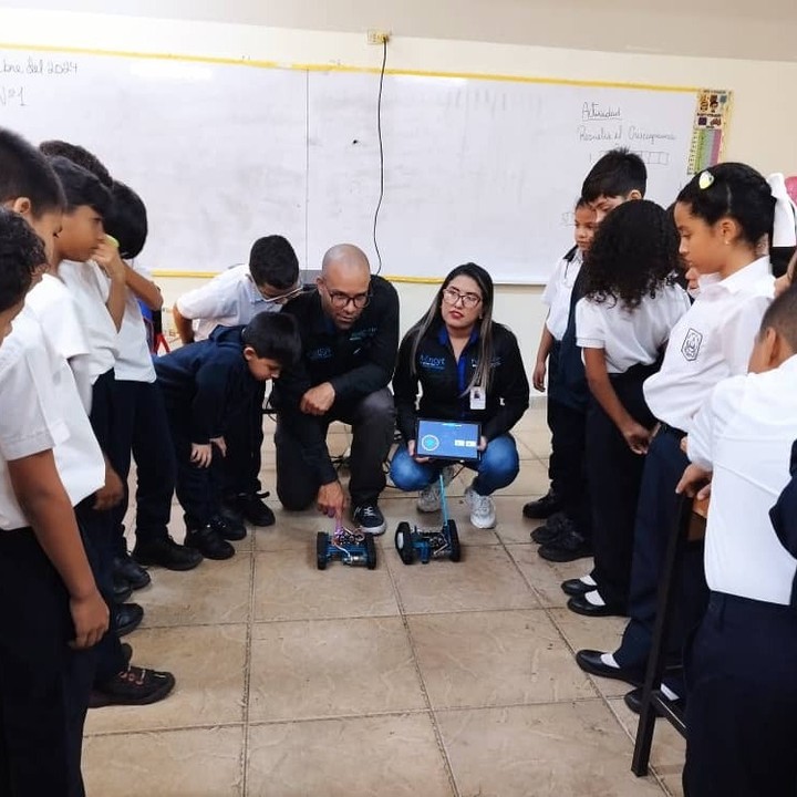 En Bolívar realizan taller de robótica educativa para estudiantes de Cachamay