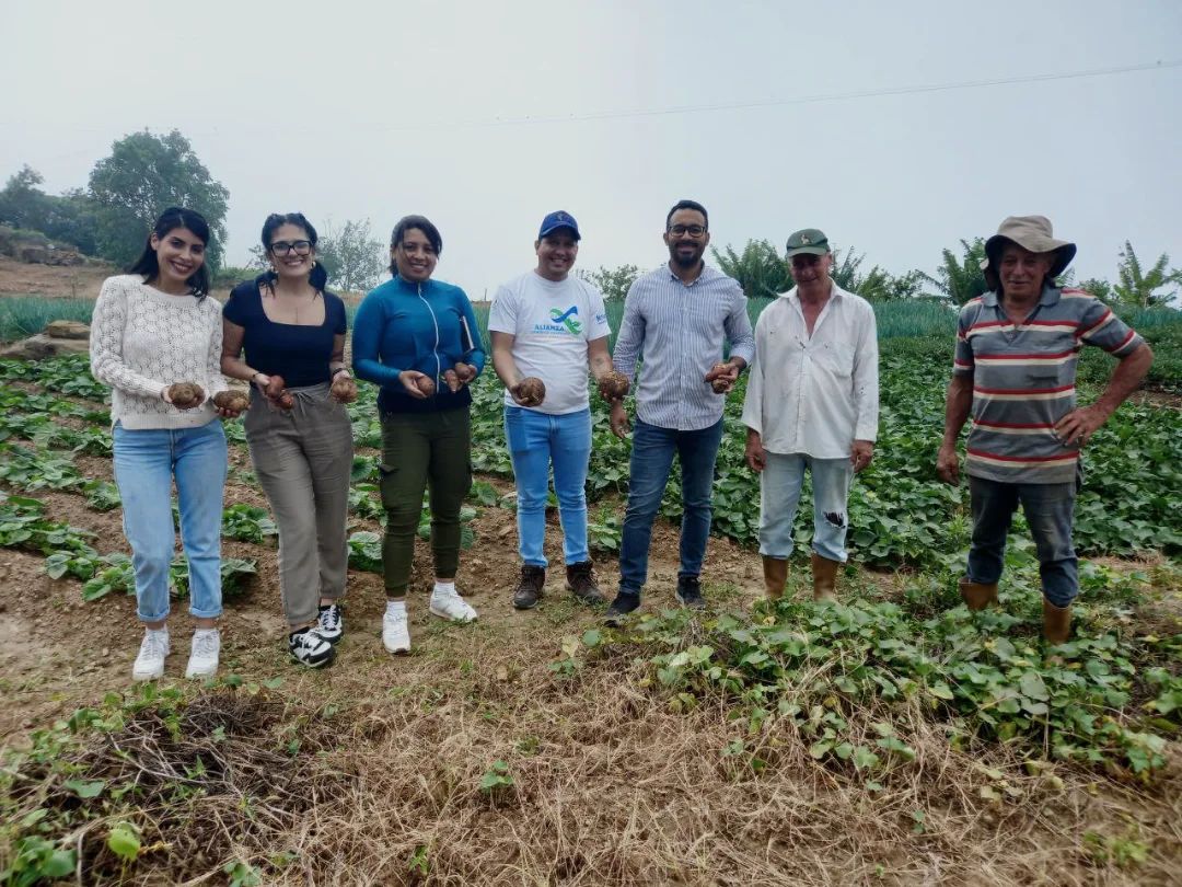Gobierno nacional impulsa producción de semillas de alta calidad en La Guaira