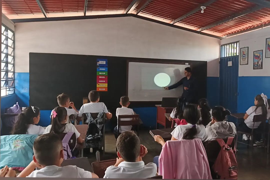 Ruta Científica fortalece conocimientos de estudiantes de Táchira