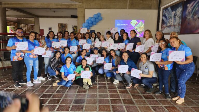 Fundación Infocentro realiza taller de empoderamiento para mujeres en Lara