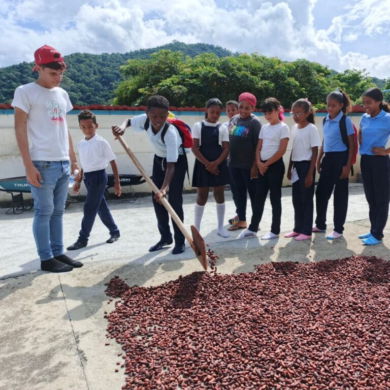 Ruta Científica fortalece aprendizaje de estudiantes del municipio Costa de Oro de Aragua