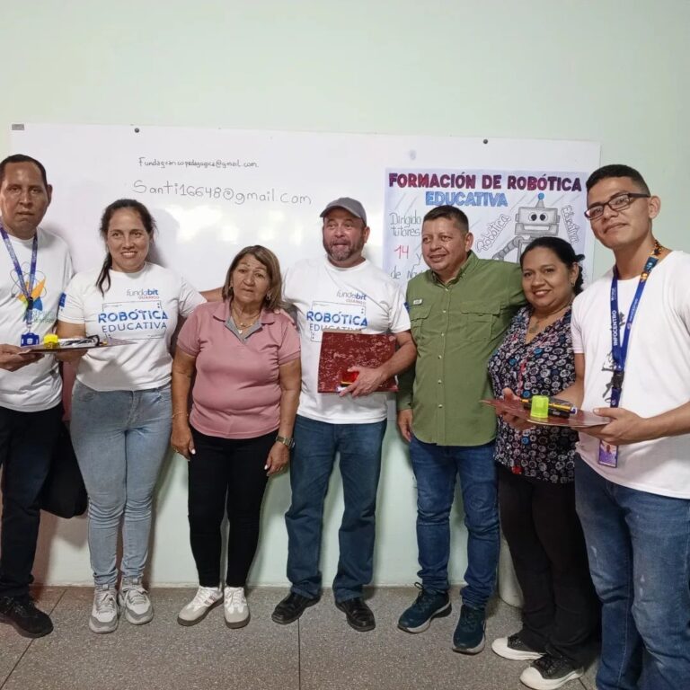 Impulsan formación en robótica educativa y creativa en Guárico