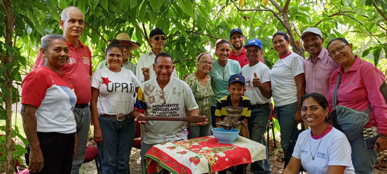 Productores de cacao de Cojedes intercambian saberes y conocimientos sobre la Trichoderma