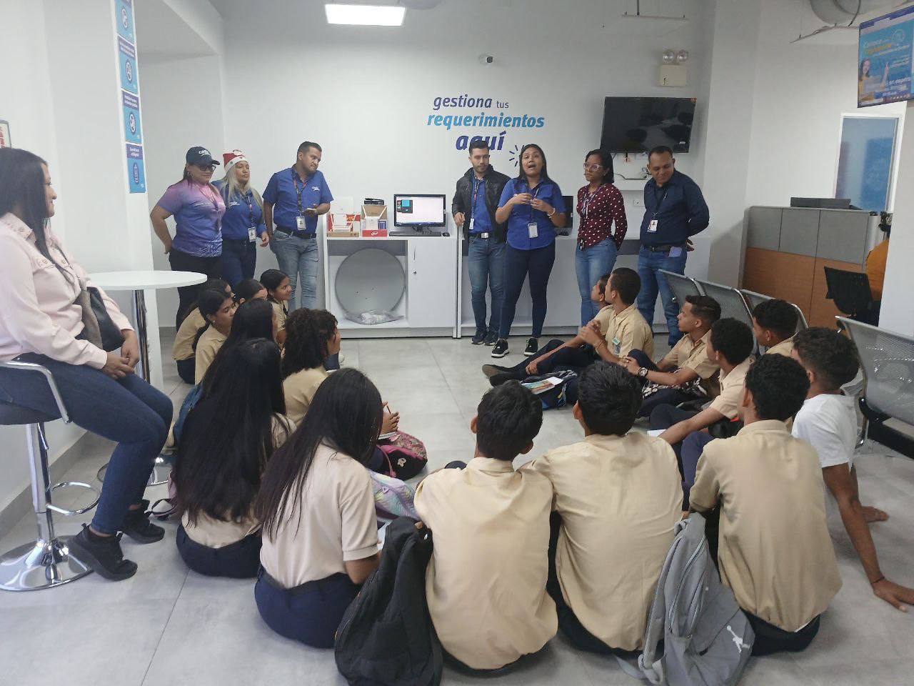 Estudiantes de la Región Los Llanos exploran el mundo de las telecomunicaciones con visita a Cantv