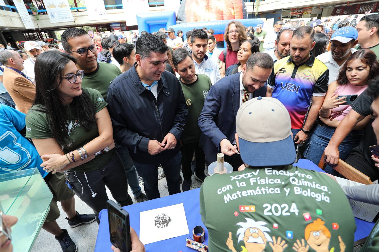 Autoridades destacan promoción de la ciencia en XXIV Encuentro con la Física, Química, Matemática y Biología en Mérida