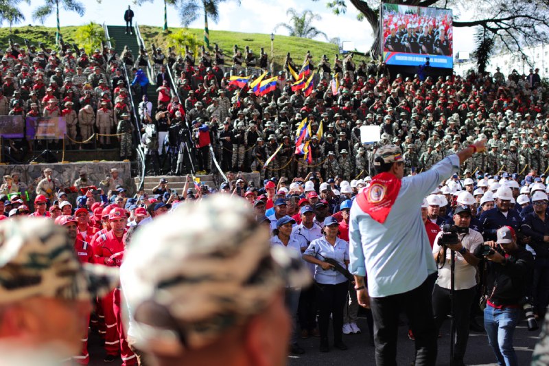 Venezuela rinde homenaje al Gigante Libertador Simón Bolívar con marcha de la Milicia Nacional Bolivariana