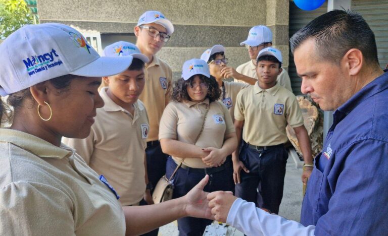 Cantv brindó conocimientos en telecomunicaciones a más de 21.000 estudiantes (8)