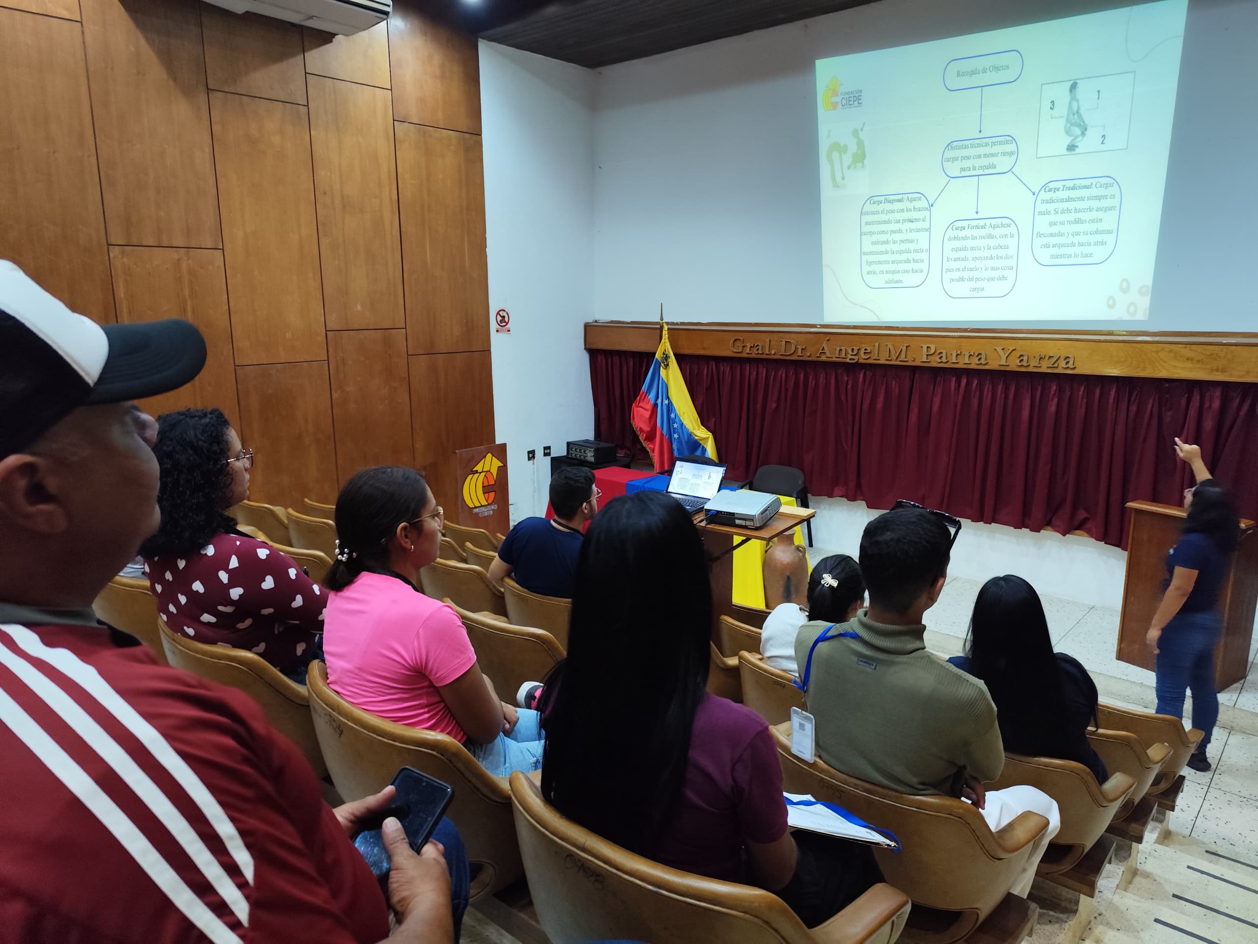 CIEPE promueve la higiene postural en sus trabajadores y público externo
