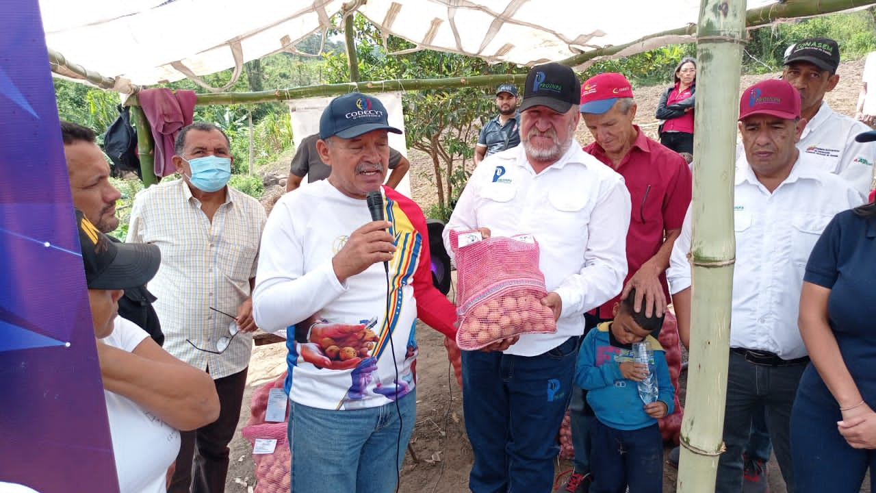 Falcón fortalece agricultura con apoyo de la Alianza Científico – Campesina 