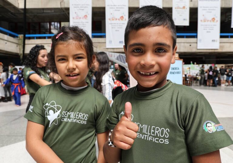 Programa Nacional Semilleros Científicos atendió a más de 300 mil niños, niñas y jóvenes en 2024