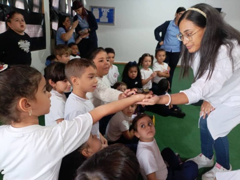 Estudiantes de educación inicial en Nueva Esparta exploran «El Mundo Mágico de los Insectos»