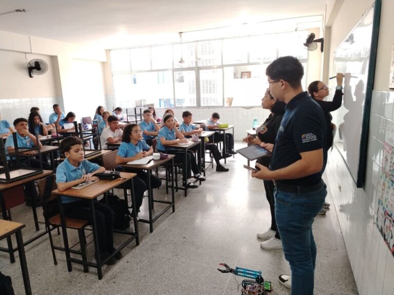 Mincyt promueve educación científica en La Guaira
