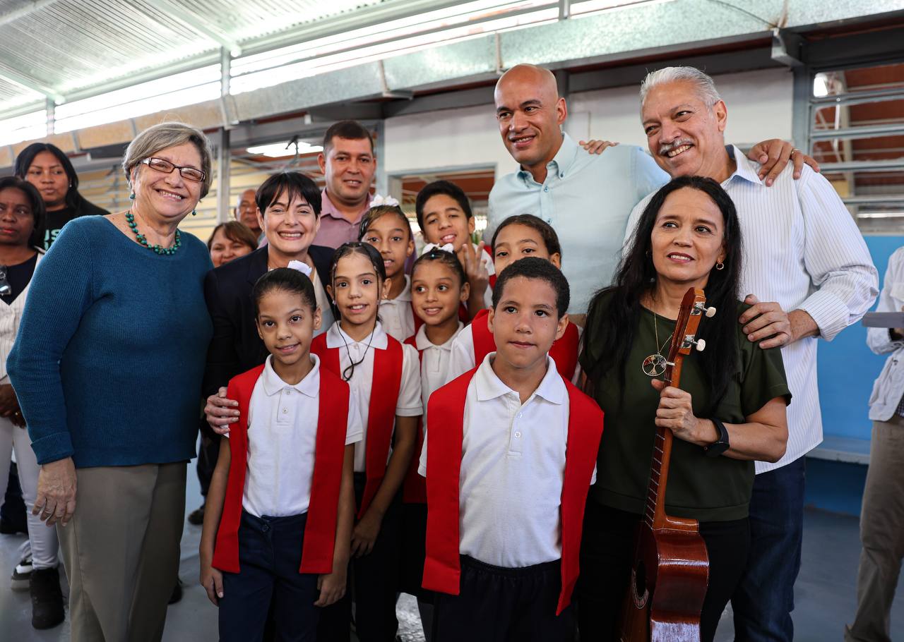 Miranda | Gobierno Nacional entrega totalmente rehabilitada escuela Adolfo Navas Coronado