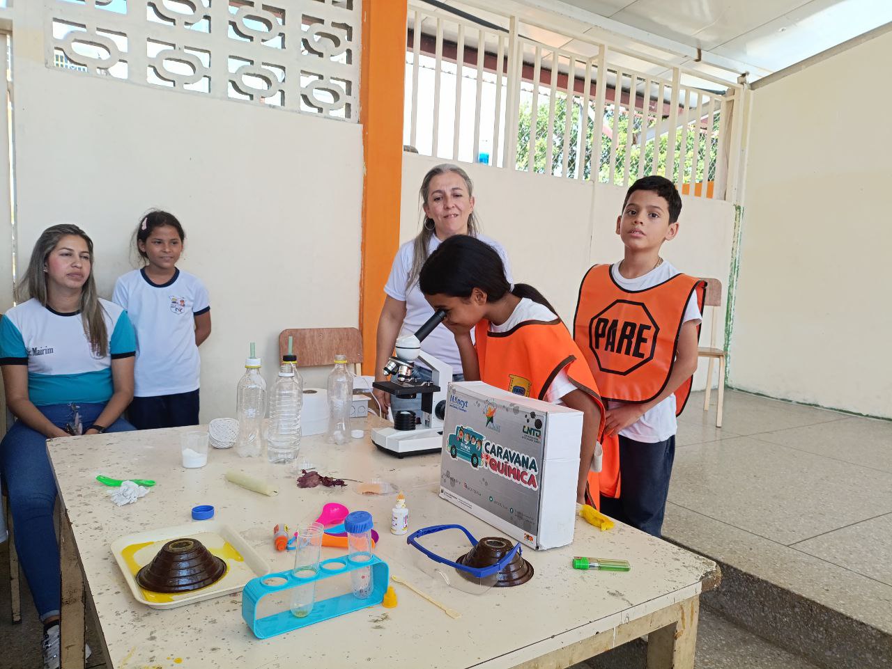 Mincyt fomenta interés por la ciencia y robótica en niños y niñas de Trujillo