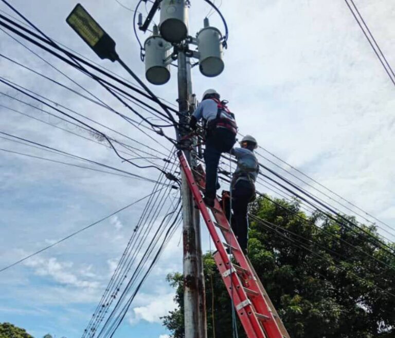 Cantv atiende reportes del 1×10 del Buen Gobierno en Mérida 