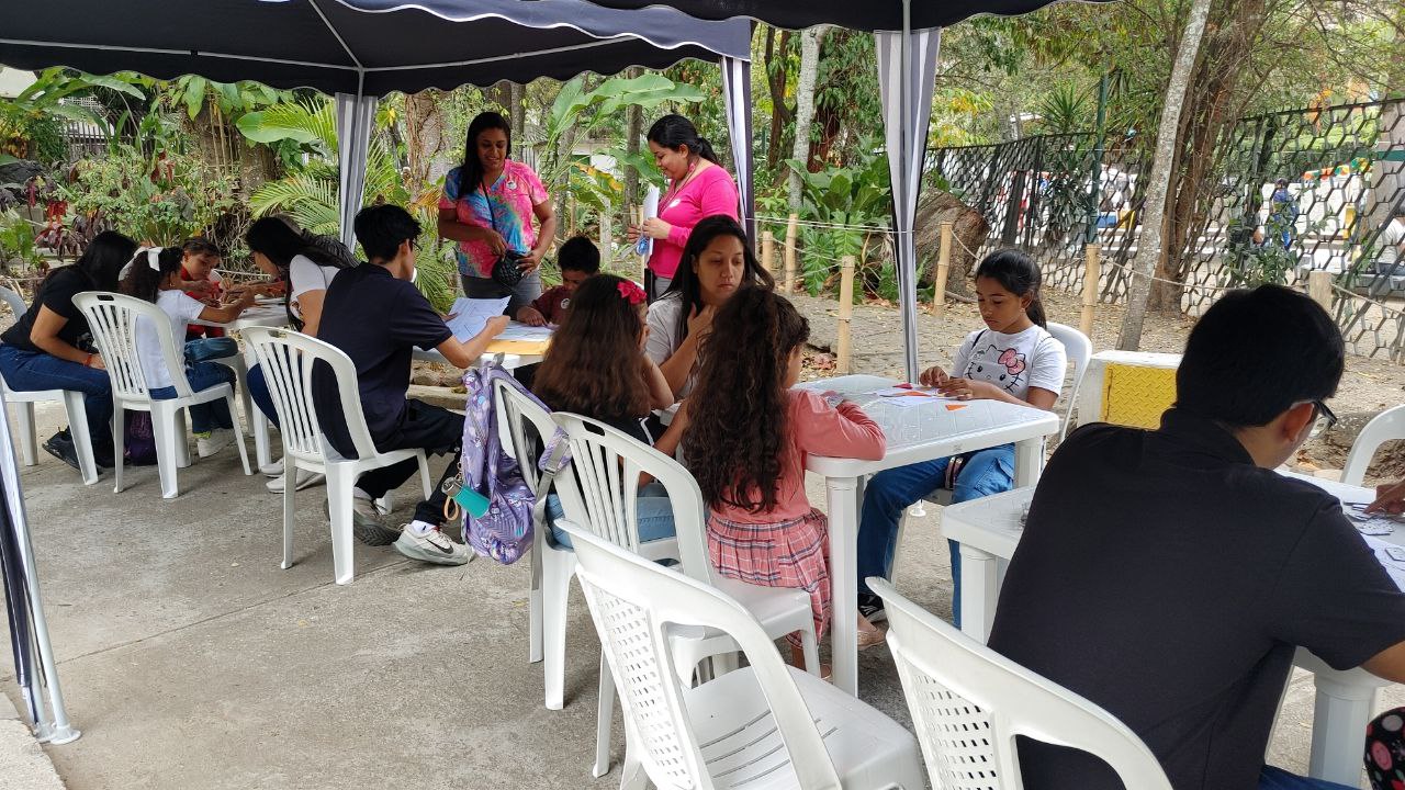 Estudiantes de Caracas participan en Festival Matemático