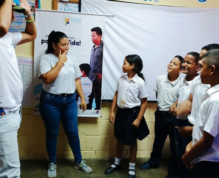 Cojedes | Estudiantes de primaria participan en jornada sobre impacto de las tecnologías en la infancia
