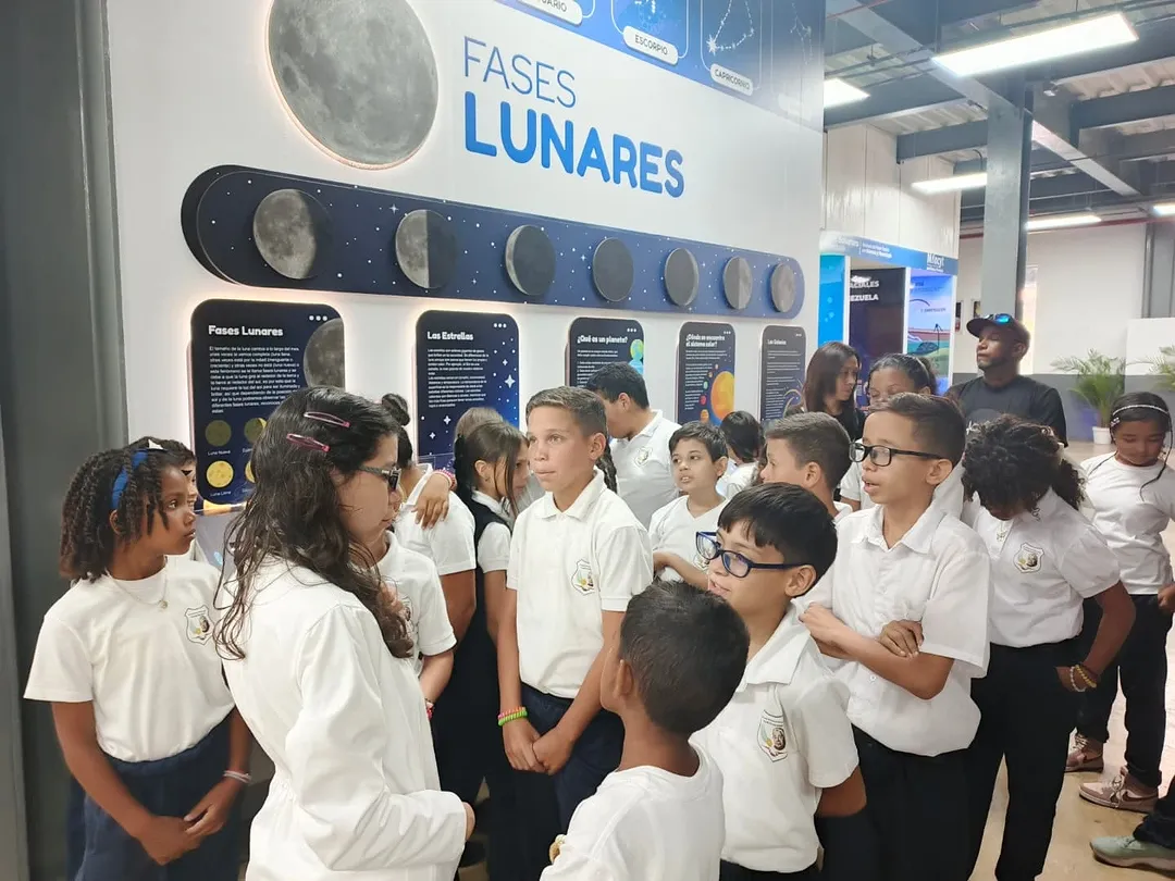 Estudiantes de primaria descubren el fascinante mundo de la ciencia en La Guaira