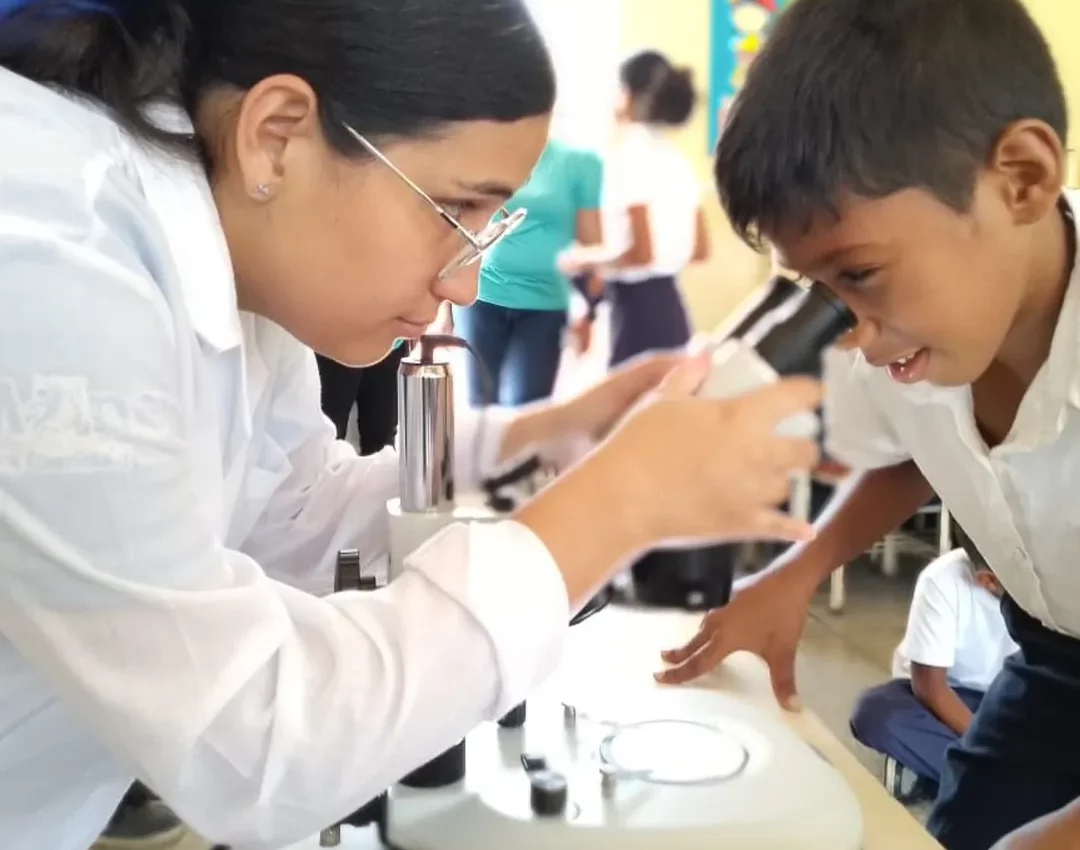 Plan de Masificación de las Ciencias atiende a estudiantes neoespartanos