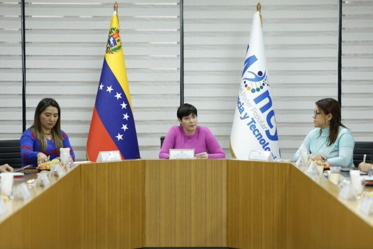 Vicepresidencia Sectorial de Ciencia, Tecnología y Salud evalúa agenda de cooperación para la atención de la mujer