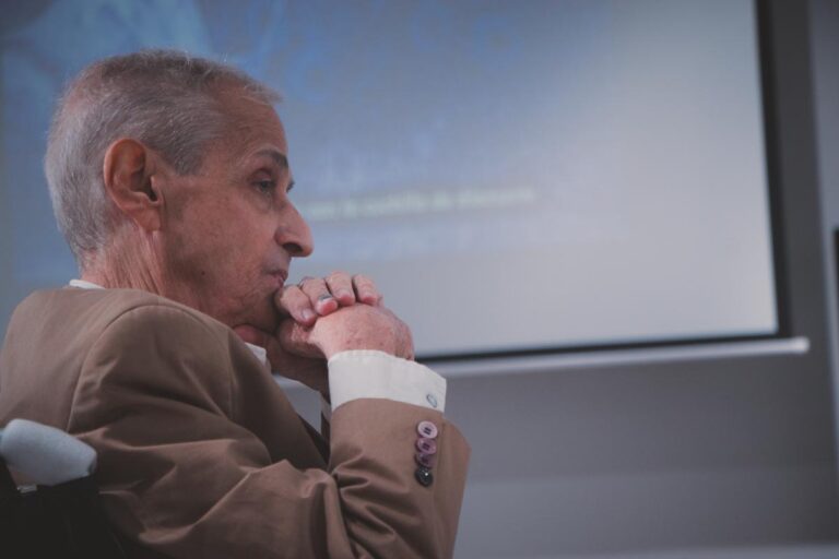 Dr. Humberto Fernández – Morán, Biblioteca  Marcel Roche, Nelson Franklin 