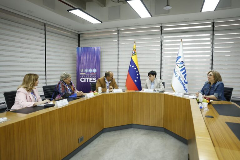 Gobierno nacional impulsa agenda productiva del Motor Farmacéutico