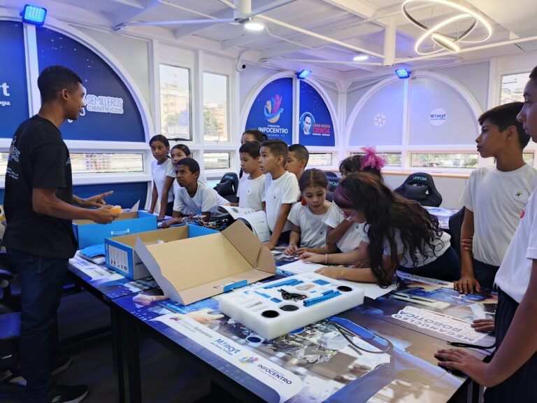 Estudiantes aragüeños realizan ruta exploratoria en el Centro Didáctico para la Enseñanza de las Ciencias