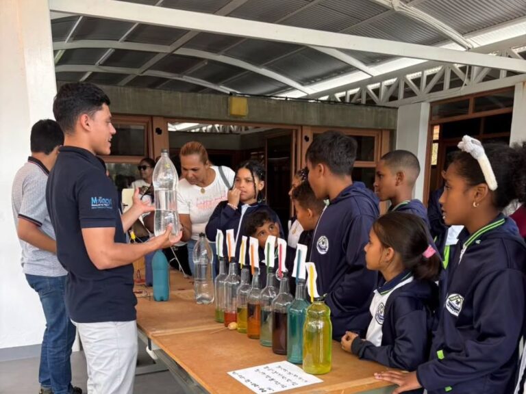 Estudiantes zulianos socializan experiencias con expertos de Fundación CIDA