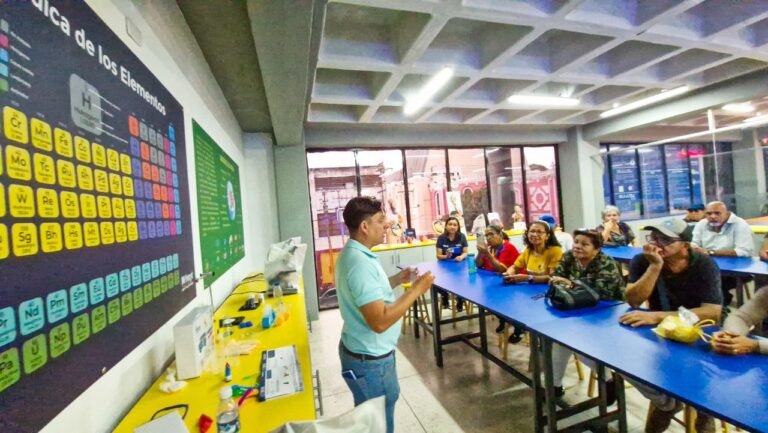 Voceros de MTT en Carabobo se forman en ciencia y tecnología (3)