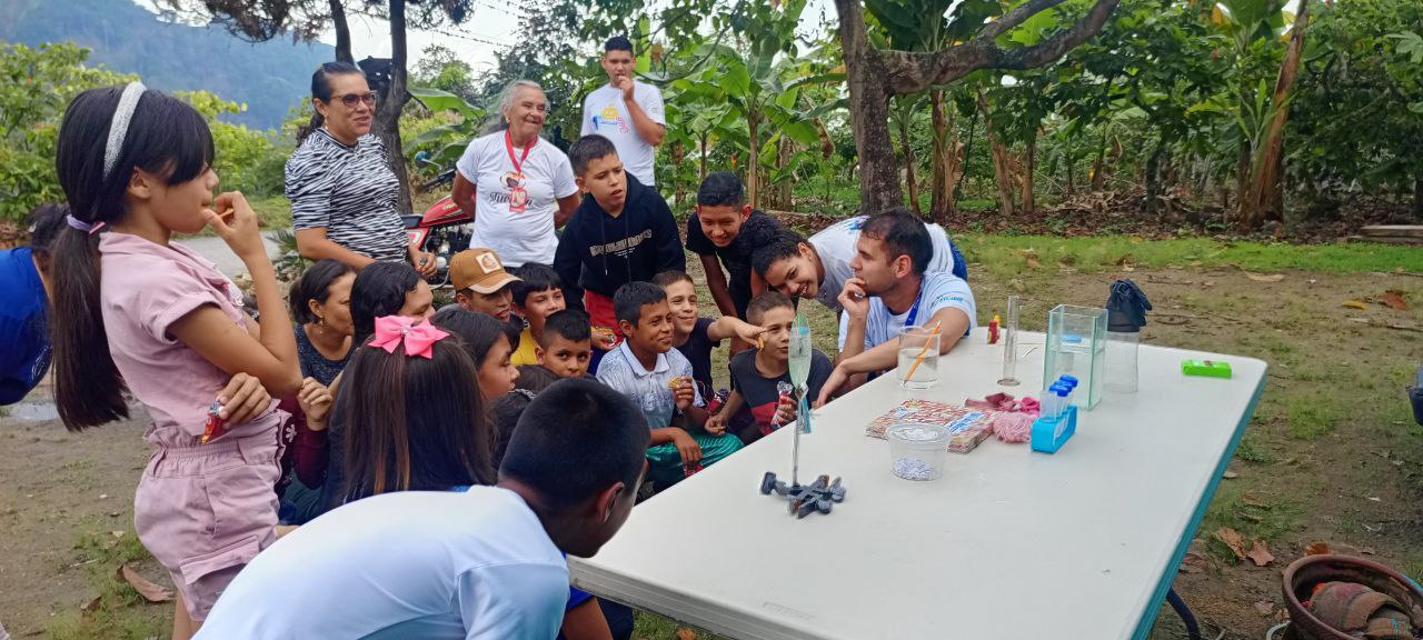 Mérida | Comunidad de Los Barzales disfrutó de un día de actividades científicas y tecnológicas
