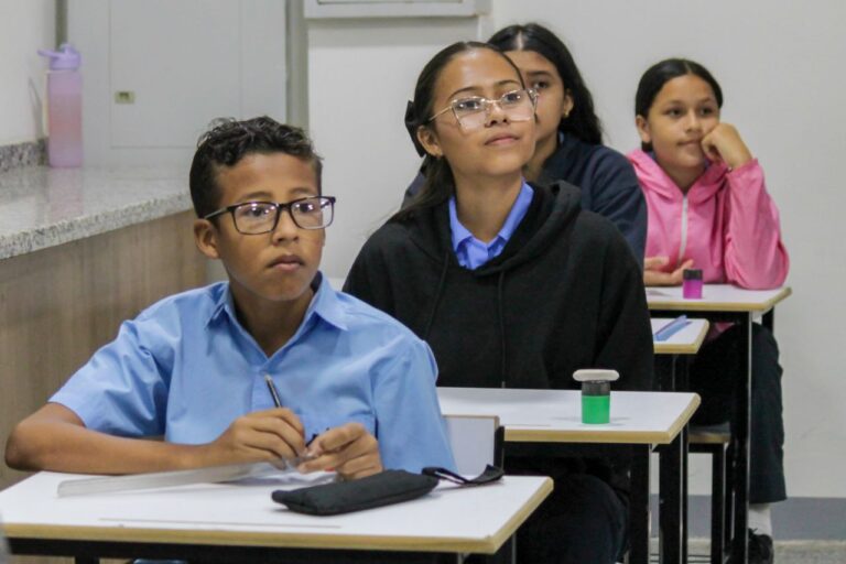 En Lara participan activamente en prueba inicial de Olimpiadas Venezolanas de Astronomía (OVA) 2025