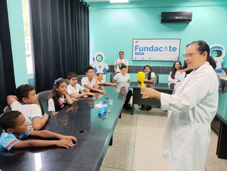 Estudiantes de Yaracuy participan en jornada científica