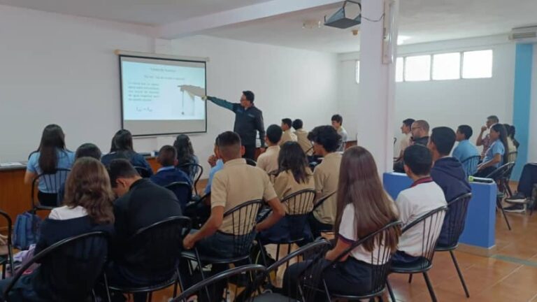 Fundacite Bolívar impulsa el estudio de las ciencias astronómicas en instituciones educativas