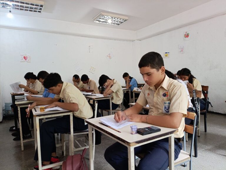 Estudiantes de Aragua listos para II fase de la Olimpiada Venezolana de Astronomía 2025