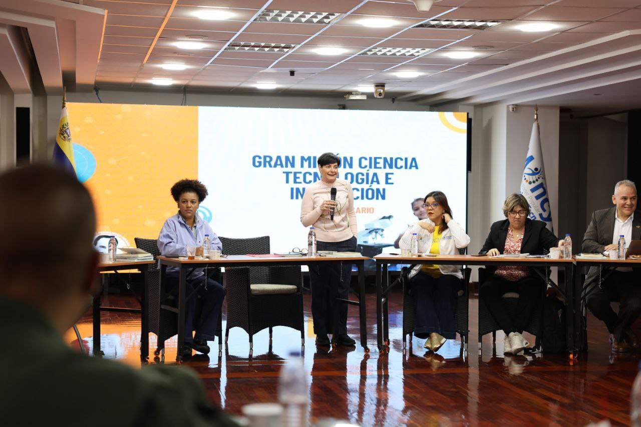 Ministra Gabriela Jiménez Ramírez - Consejo Científico Militar