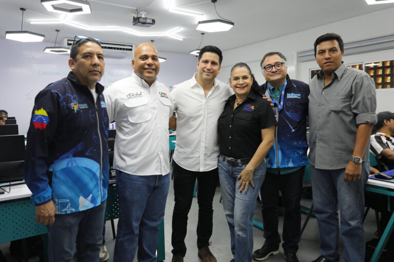 Inauguración nodo S3 UPTMA - Maracaibo / Raúl Hernández